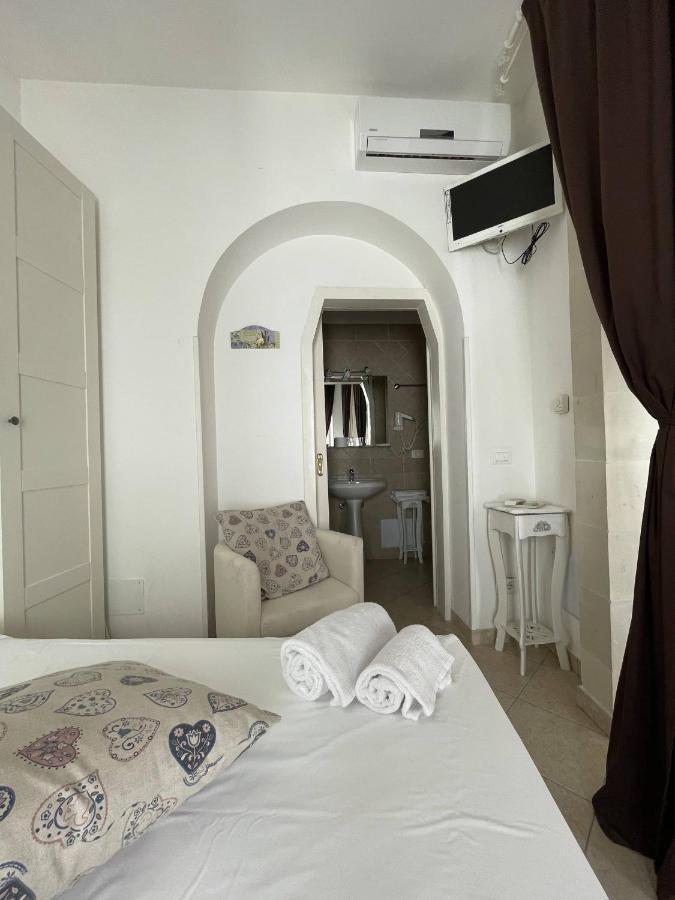 Book And Bed Bed & Breakfast Maglie Dış mekan fotoğraf